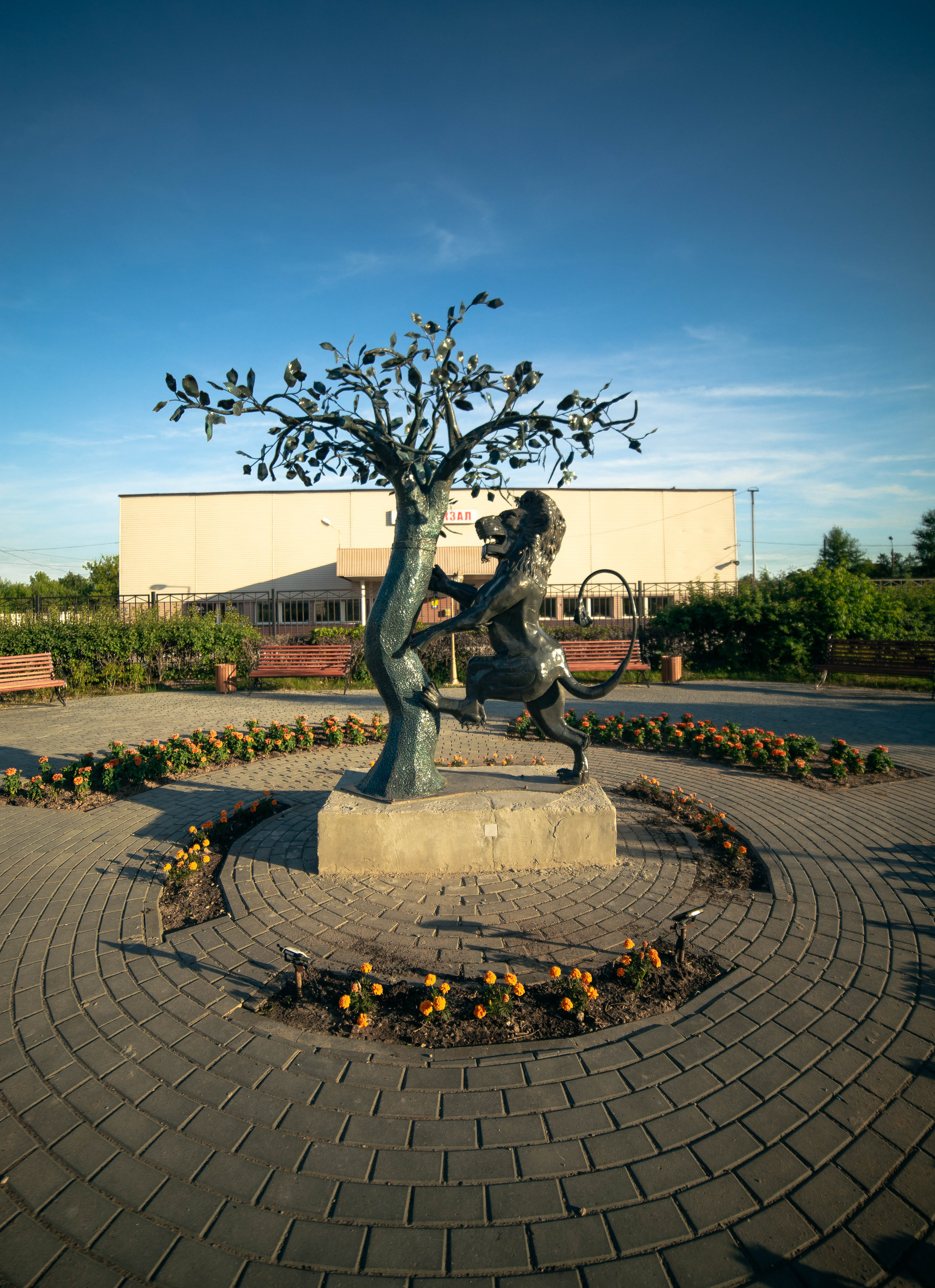 single location image